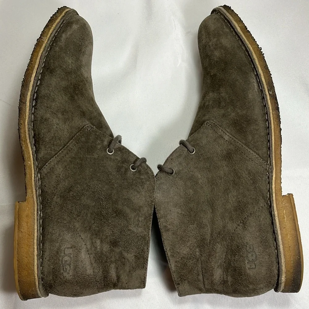 UGG Leighton Chukka Suede Boots, Men’s 13 EU 47 Brown 2-hole lace up, 1005487